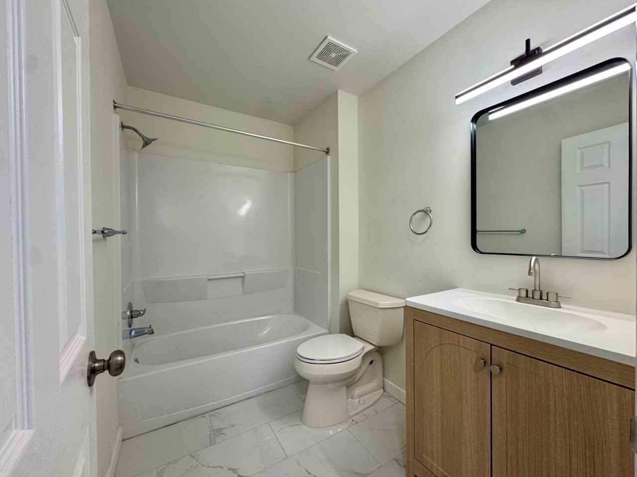 5600 Germantown - Photo 3 of 40