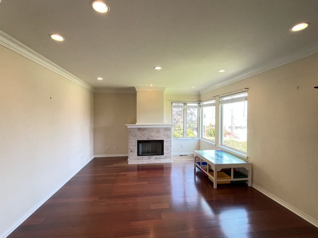 4461 Santa Cruz Ave #1 - Photo 3 of 9