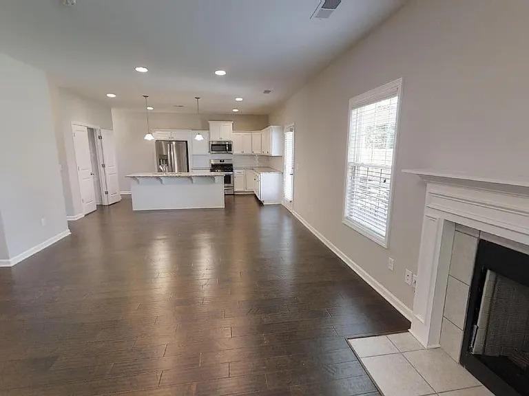 2623 Dunkirk Cir - Photo 3 of 11