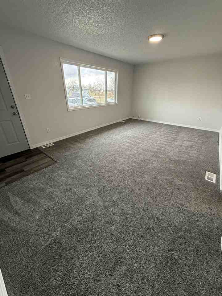 6233 43rd St Sw #1 - Photo 2 of 23