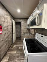 8 W New St #8W - Photo 1 of 1