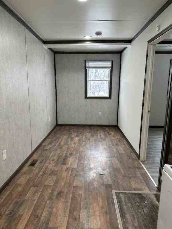 8 W New St #8W - Photo 5 of 5