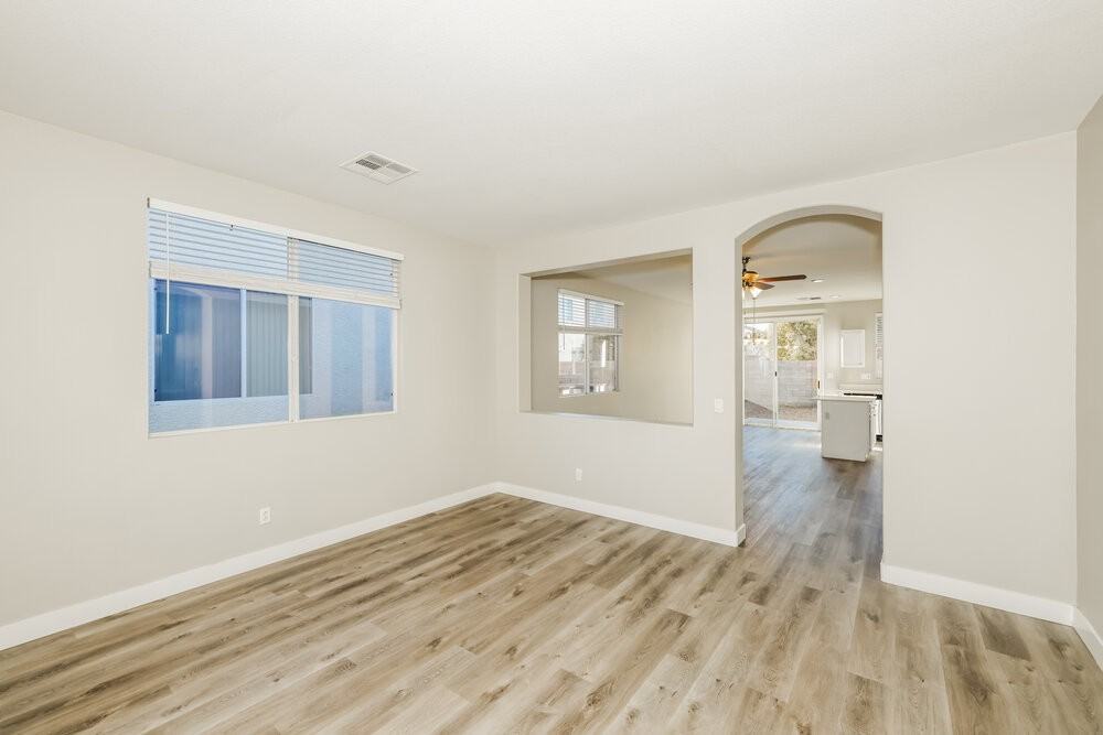 1931 Giant Pine Ave - Photo 4 of 16