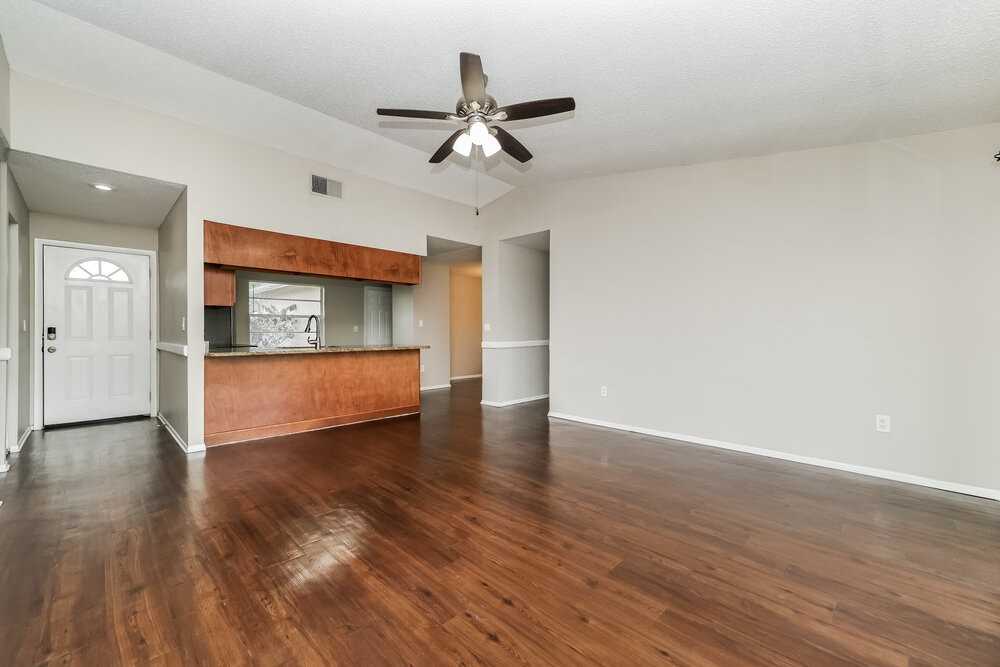 4906 Hi Vista Cir - Photo 3 of 16