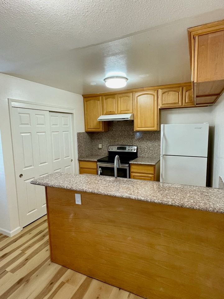 365 North 3rd Street - 1Apt 1 #1 - Photo 2 of 18