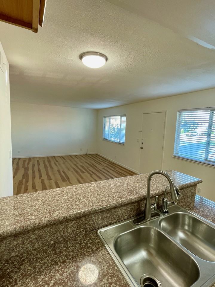 365 North 3rd Street - 1Apt 1 #1 - Photo 6 of 18