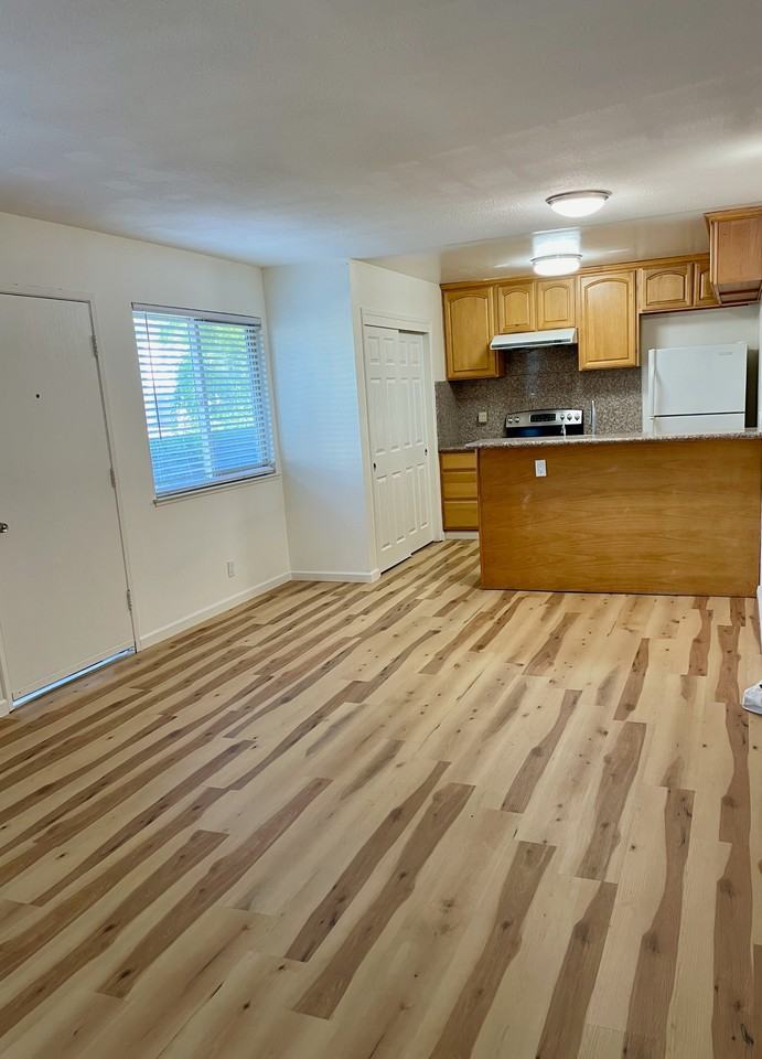 365 North 3rd Street - 1Apt 1 #1 - Photo 7 of 18