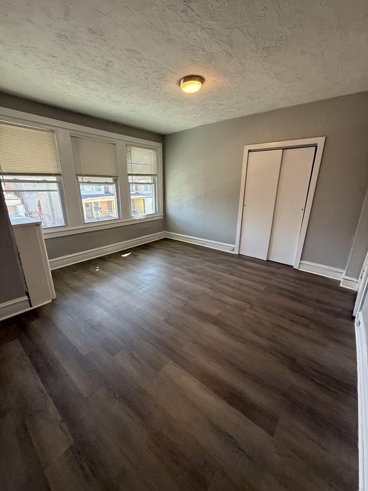 5623 Ridgewood St #1 - Photo 3 of 16