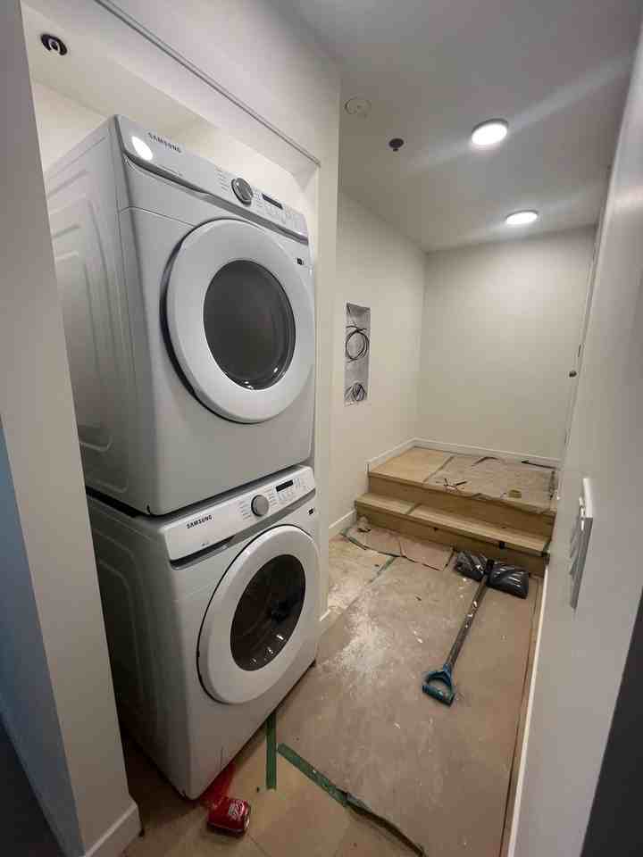 238 6-238 Wellington Crescent #6 - Photo 4 of 10