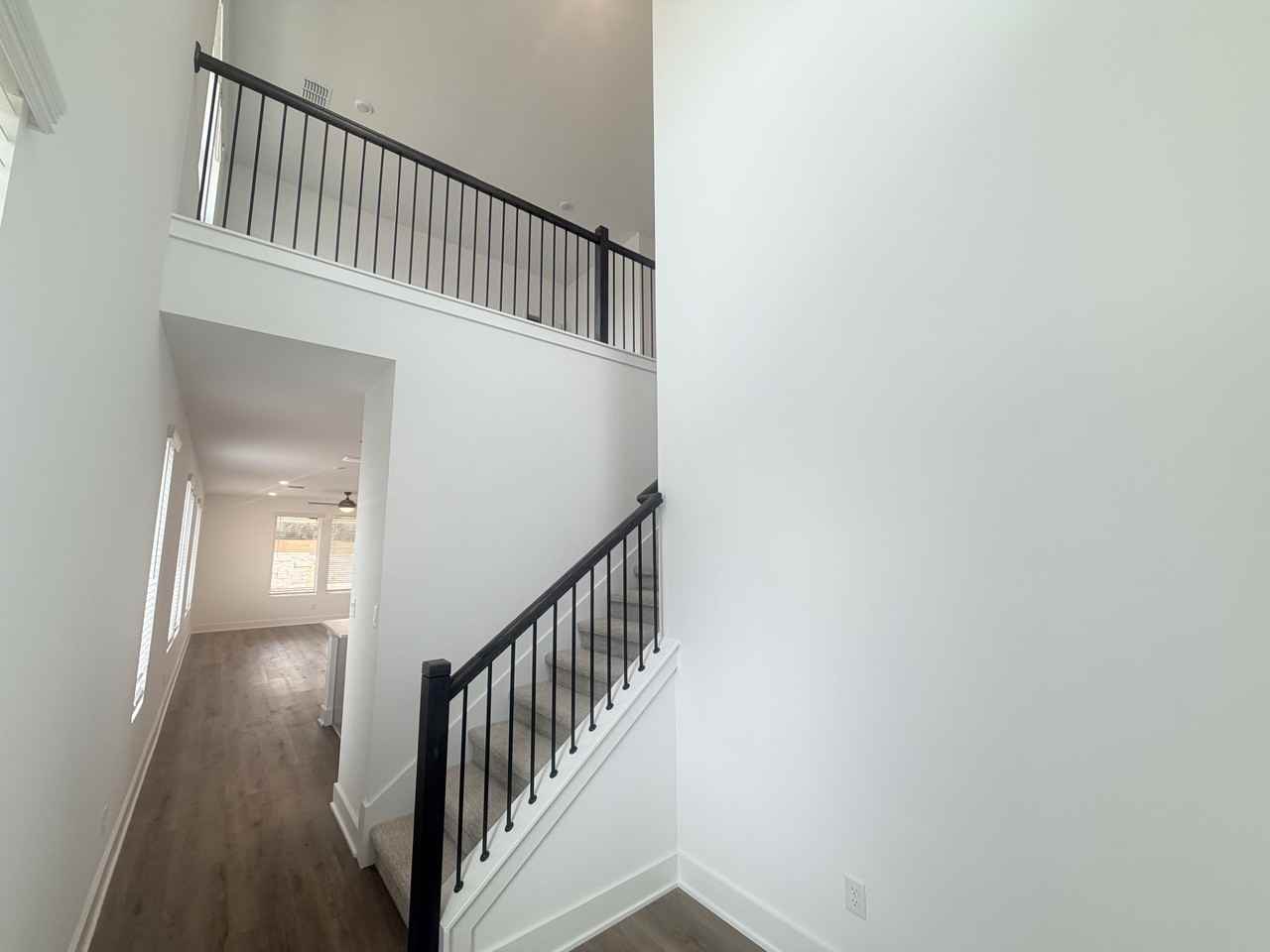 405 Bauer Loop #1 - Photo 2 of 14