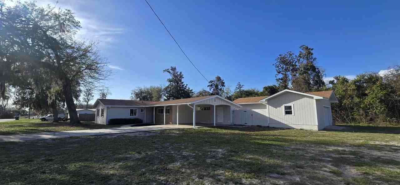 802 W 17th St #1 - Photo 2 of 17