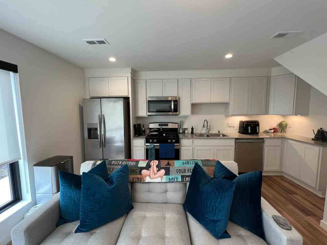 2551 South Logan AvenueNew House #2551SLOGAN - Photo 4 of 20