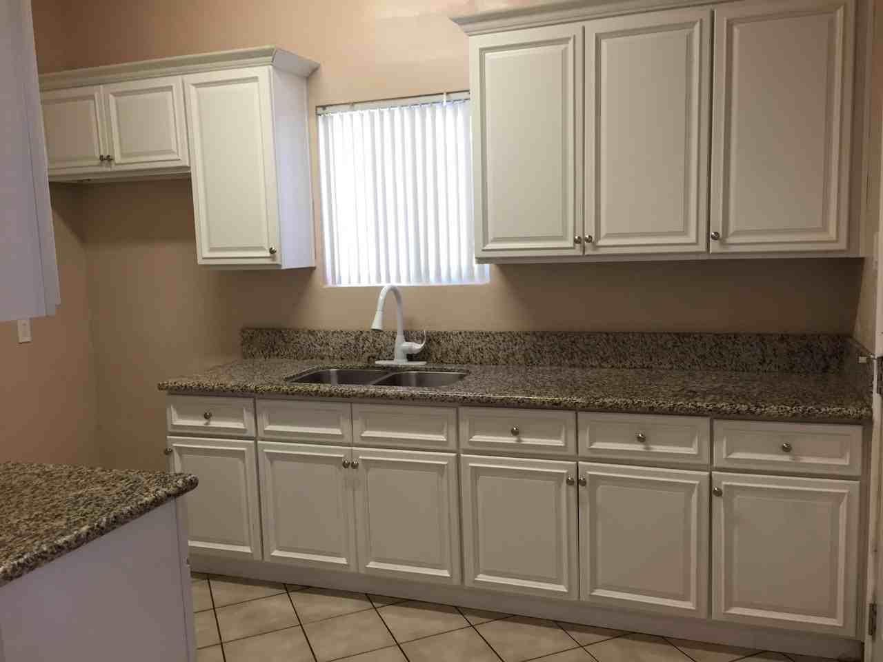8605 Cypress Ave #3 - Photo 4 of 13