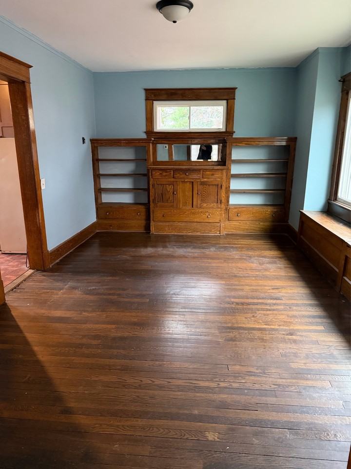 737 Lake Dr #1 - Photo 3 of 11