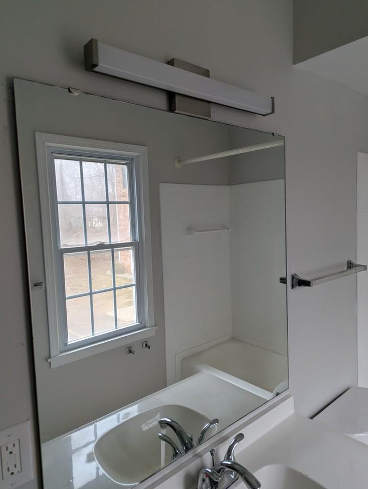 719 Whitcomb St #D - Photo 5 of 7