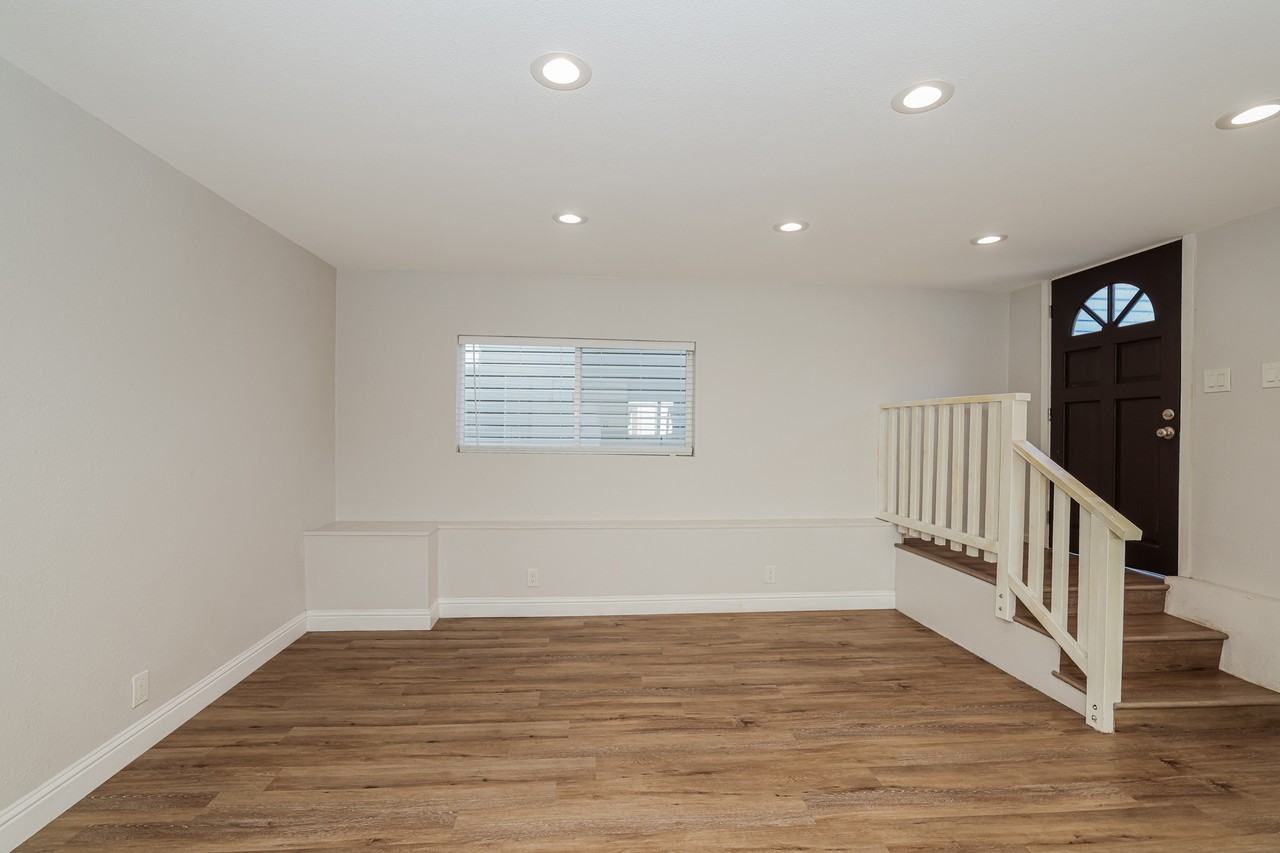 1333 87th Ave #1333 - Photo 5 of 16