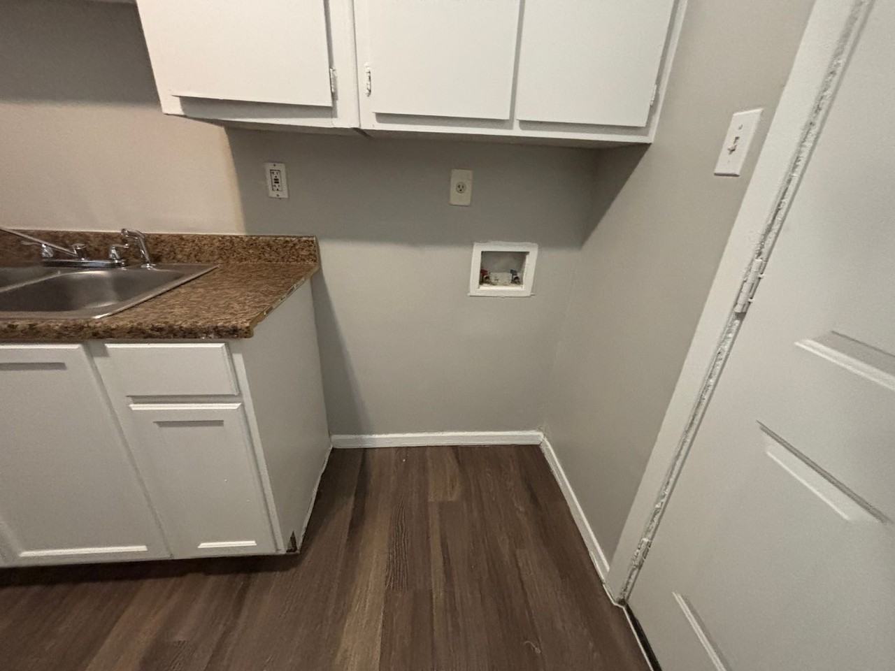 1423 Todds Creek Cv - Photo 5 of 13