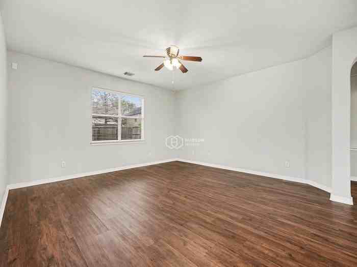 6160 Cornell Ln - Photo 5 of 28