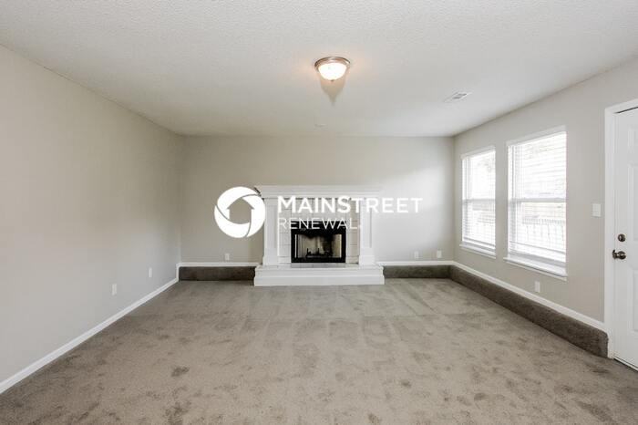 11409 N Wyandotte St - Photo 2 of 20