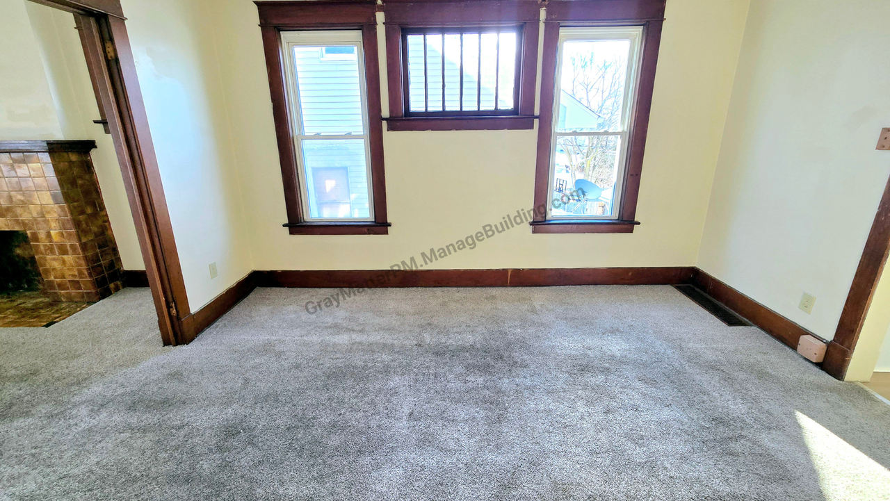 330 Hess Ave #2 - Photo 3 of 10