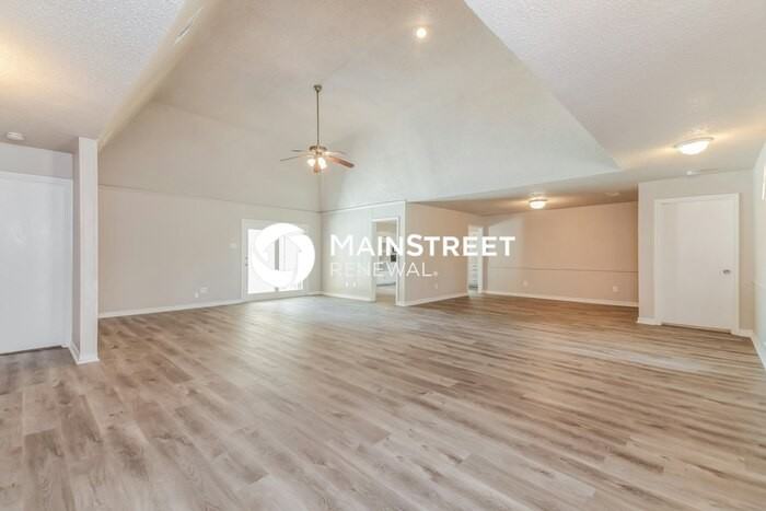 3405 Valley View Ln - Photo 4 of 16