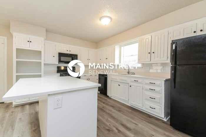 3405 Valley View Ln - Photo 6 of 16