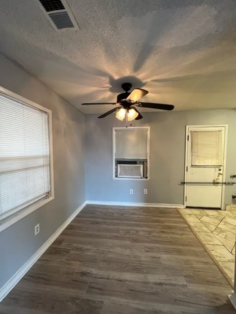 2527 Judson St - Photo 3 of 9