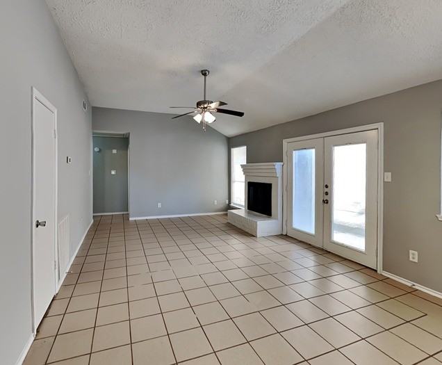 5110 Fox Hollow Blvd - Photo 2 of 17