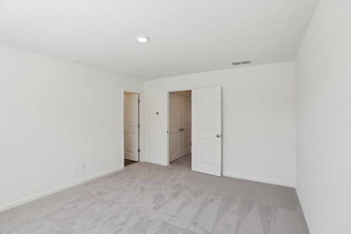 660 Magnolia Cir - Photo 7 of 16