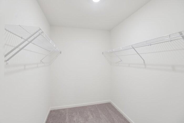 660 Magnolia Cir - Photo 2 of 16