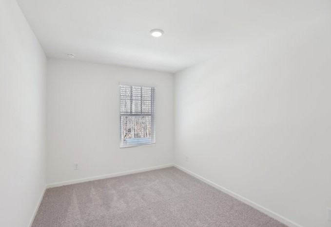 660 Magnolia Cir - Photo 2 of 16