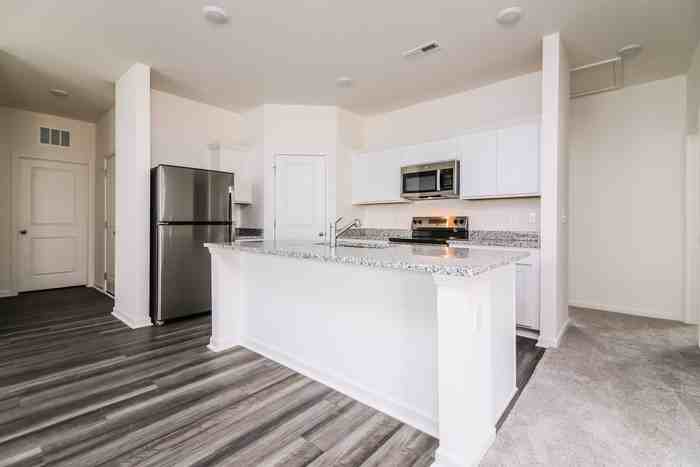 2924 Winding Ridge Dr W - Photo 6 of 16