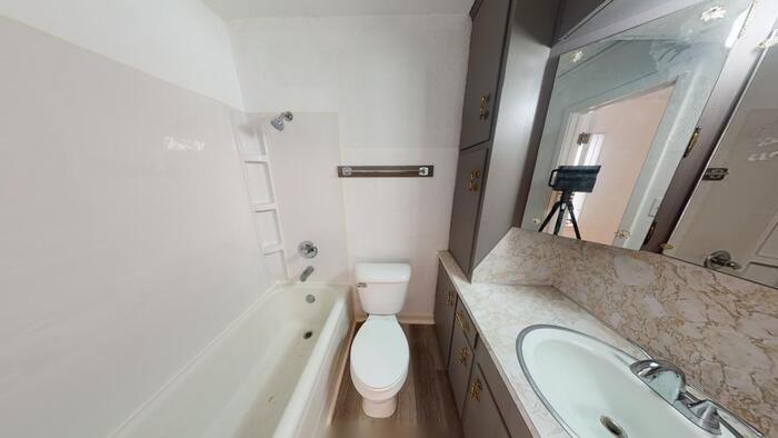 604 E Avenue F #1 - Photo 4 of 18