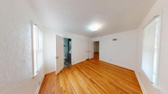 604 E Avenue F #1 - Photo 5 of 18