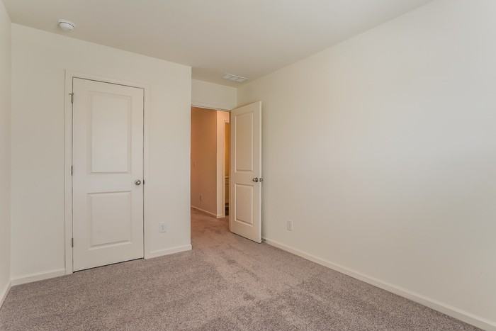 107 N Chubb Rdg - Photo 2 of 16