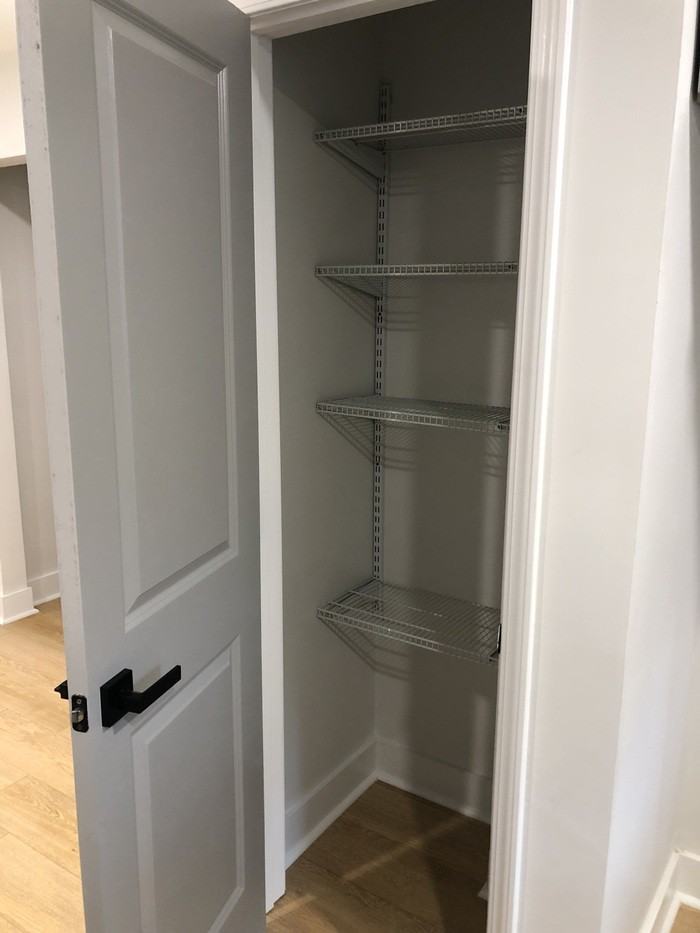 1096 Ferndale St - Photo 3 of 13