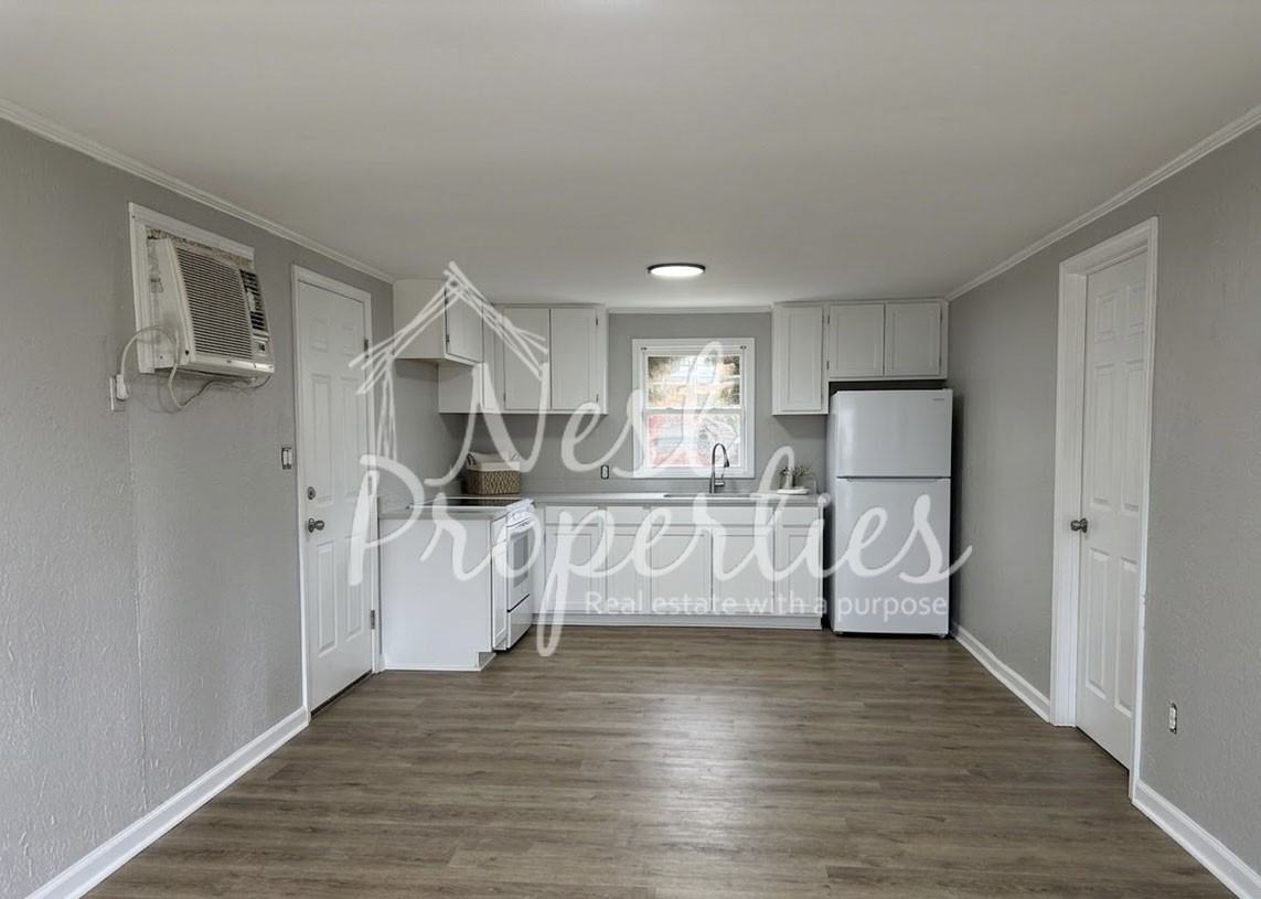 2515 Douglas Rd #1 - Photo 2 of 6