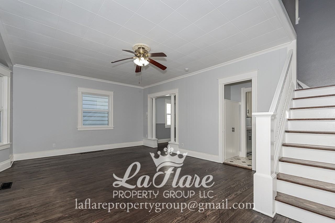 631 Clark St #1 - Photo 4 of 29