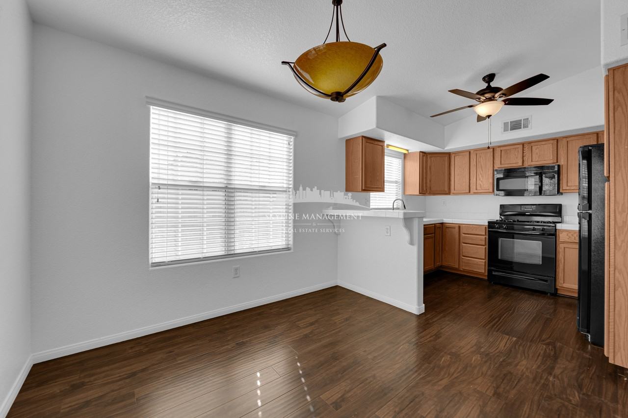 520 Arrowhead Trl #422 - Photo 7 of 29