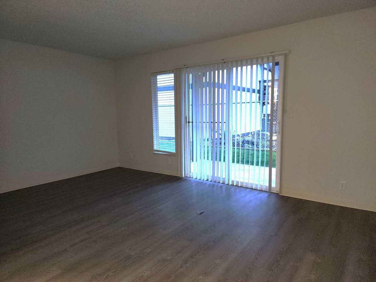 Kent Riviera Apartments - Photo 5 of 24