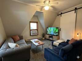 featured image of 211 Minnesota St W #2