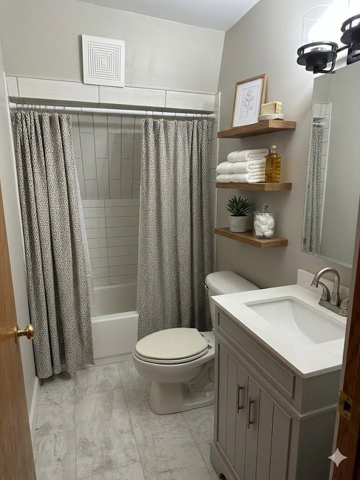 211 Minnesota St W #2 - Photo 3 of 32