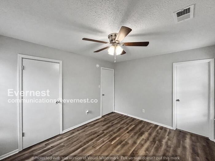 3460 Castle Dr - Photo 2 of 11