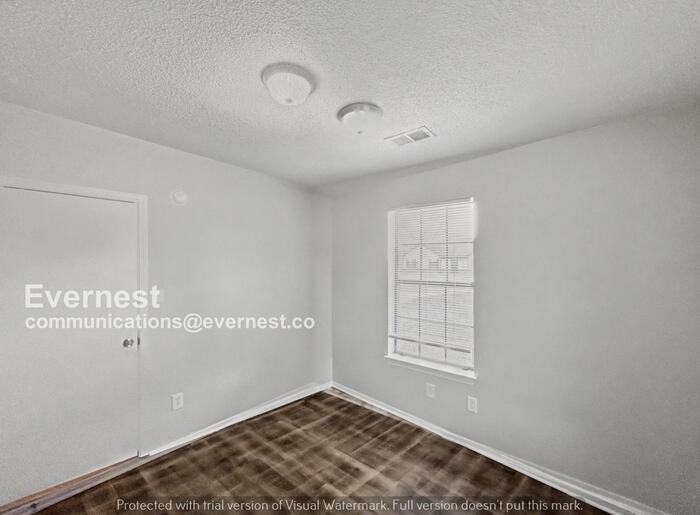 3460 Castle Dr - Photo 3 of 11