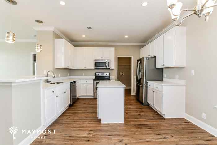 701 Pelican Ct - Photo 6 of 12