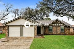 2025 Schumac Ln - Photo 1 of 1