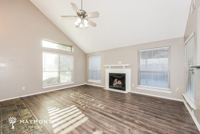 6406 Mercedes Dr - Photo 5 of 16