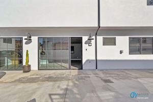 featured image of 2519 Curtis Ave #C