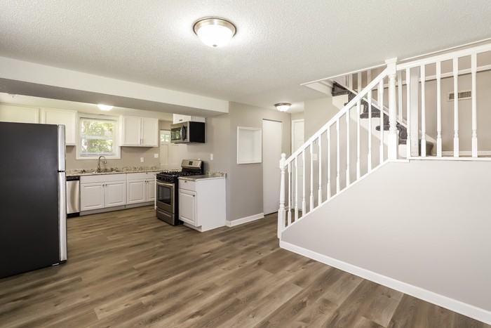 1409 N Ponca Dr - Photo 5 of 12