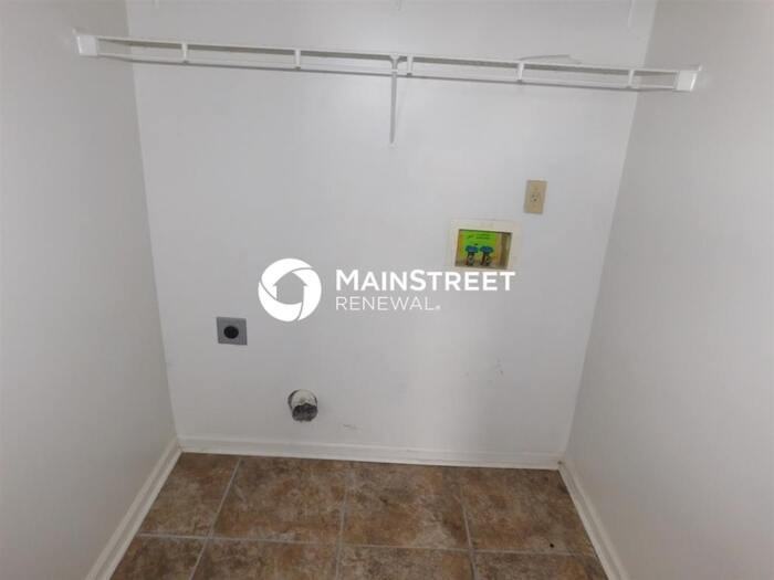 768 Breeze Way - Photo 6 of 16